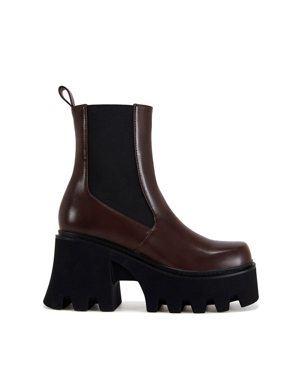 Yara Chelsea Boot - Lightweight Ankle boots | Chunky Heel Yara Chelsea Boot - Lightweight Ankle boots | Chunky Heel
